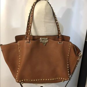 Valentino brown grained leather rockstud bag
